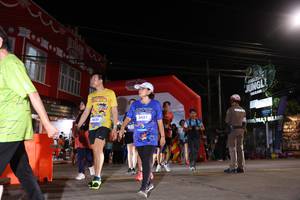 BIB: 3481, 3620
                            <button type="button" onclick="openModal(26260915)" class="btn btn-primary btn-sm float-right btn-popup" data-toggle="modal" data-target=".modal-high-quality">
                        <i class="fas fa-shopping-cart"></i> Add to Cart
                    </button>
                                            <button type="button" onclick="isThisMe(26260915, true)" class="btn btn-success btn-sm float-right btn-popup btn-isme hidden" data-toggle="tooltip" data-placement="bottom" title="นี่คือรูปของคุณใช่ไหม คลิกที่นี่เพื่อเอาเข้าอัลบั้ม">
                        <i class="fas fa-plus"></i> Add to album
                    </button>
                    <button type="button" onclick="isThisMe(26260915, false)" class="btn btn-warning btn-sm float-right btn-popup btn-isnotme hidden">
                        <i class="fas fa-ban"></i> Remove from album
                    </button>